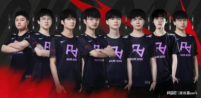 更折射出了 更折射出了